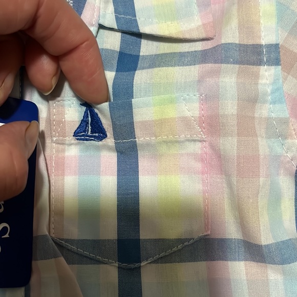 Land N Sea shirt and short outfit - Picture 4 of 7